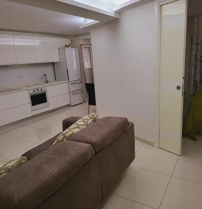 Megara House-1